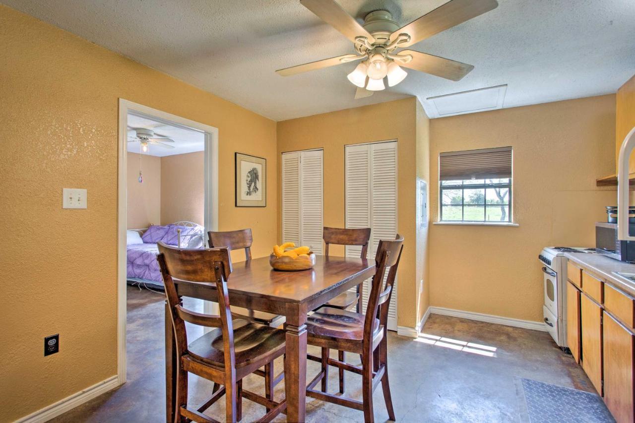 Texas Cabin On 130 Acres Walk To Lake Ray Roberts Collinsville Buitenkant foto