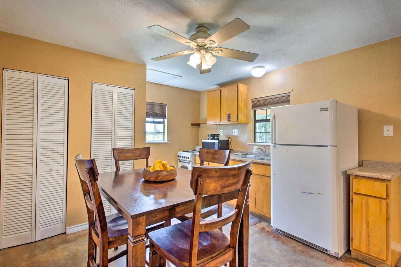 Texas Cabin On 130 Acres Walk To Lake Ray Roberts Collinsville Buitenkant foto