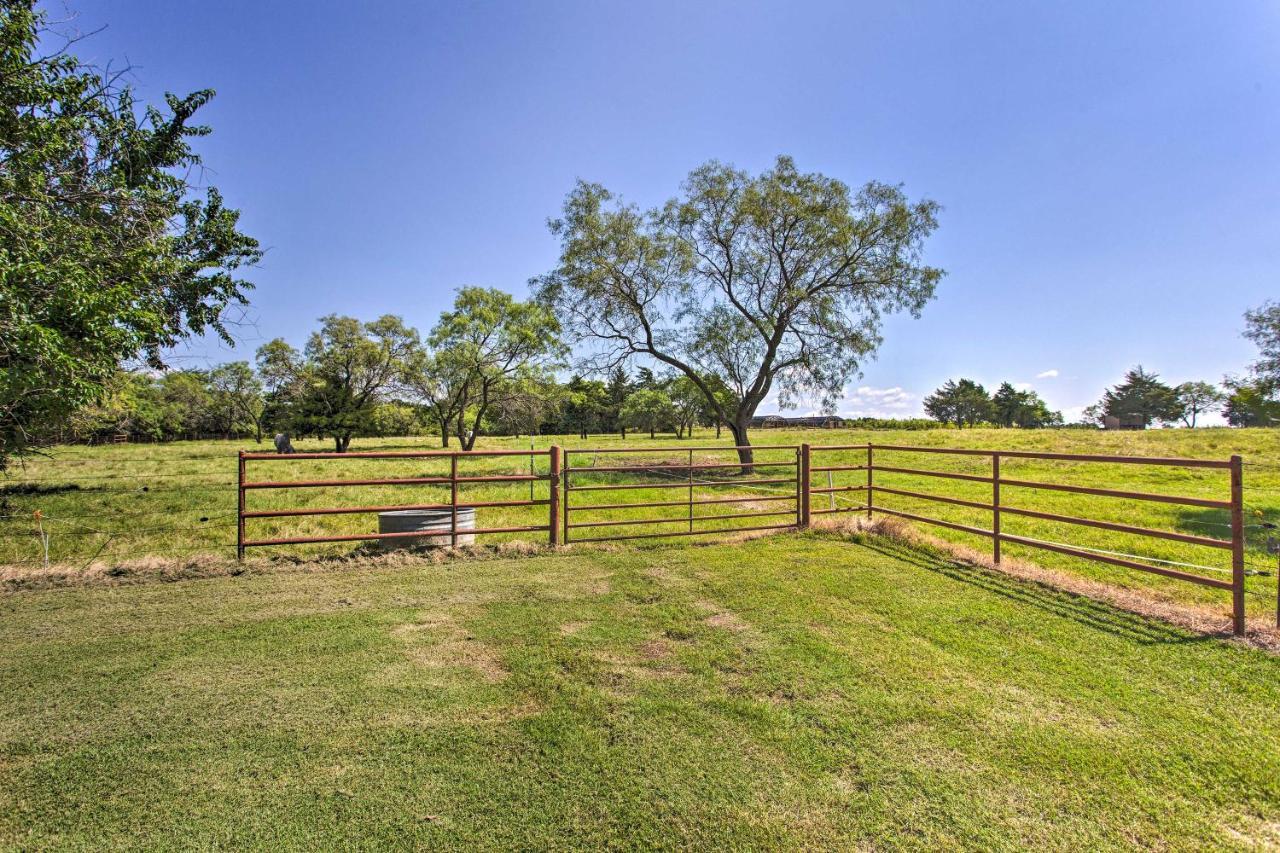 Texas Cabin On 130 Acres Walk To Lake Ray Roberts Collinsville Buitenkant foto